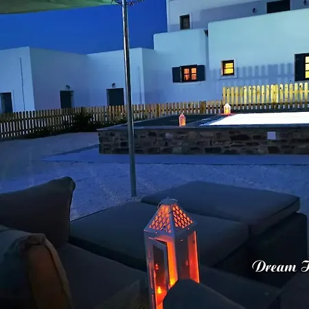 Dream Paros, Private Pool فيلة Sarakíniko